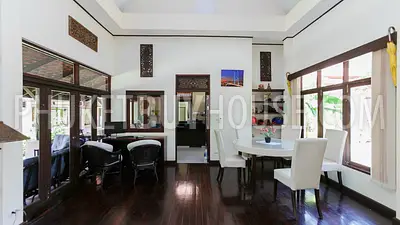 RAW5980: Thai-Balinese style Villa in Rawai. Photo #44