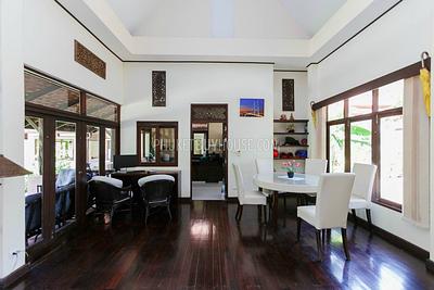 RAW5980: Thai-Balinese style Villa in Rawai. Photo #44
