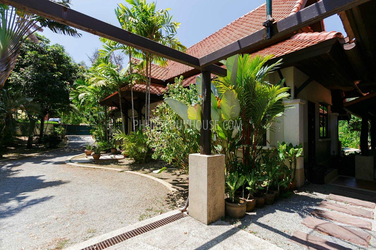 RAW5980: Thai-Balinese style Villa in Rawai. Photo #57