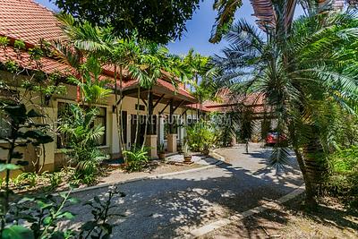 RAW5980: Thai-Balinese style Villa in Rawai. Photo #60