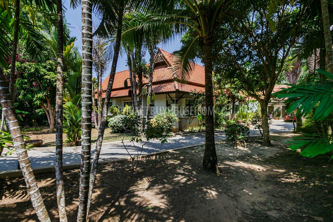 RAW5980: Thai-Balinese style Villa in Rawai. Photo #61
