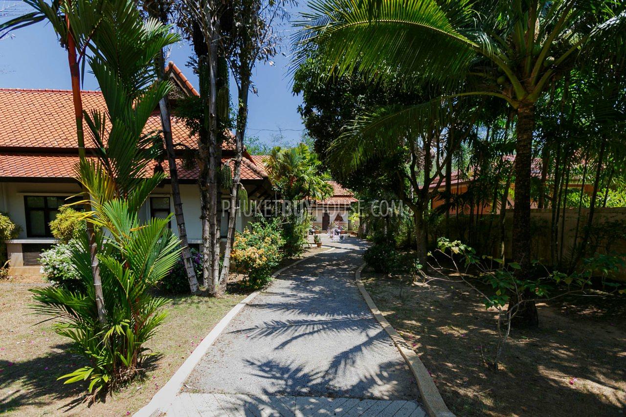 RAW5980: Thai-Balinese style Villa in Rawai. Photo #62