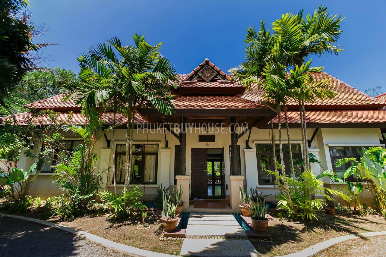 RAW5980: Thai-Balinese style Villa in Rawai. Photo #64