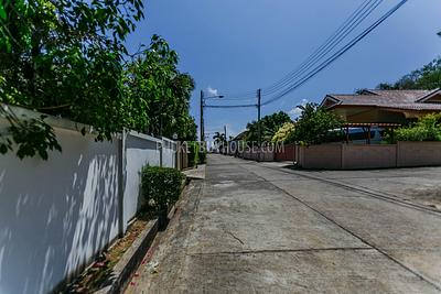 RAW5980: Thai-Balinese style Villa in Rawai. Photo #68