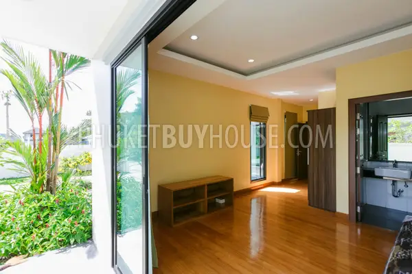 TAL6016: Brand new House with Pool in Thalang. Photo #18