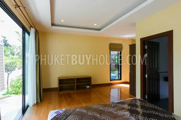 TAL6016: Brand new House with Pool in Thalang. Photo #19