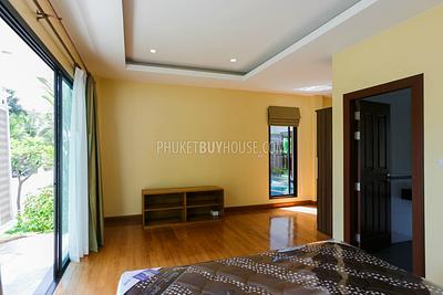 TAL6016: Brand new House with Pool in Thalang. Photo #19