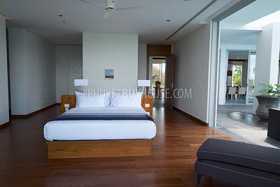 CAP6025: Luxury Residence with panoramic Sea view in Yamu. Photo #3
