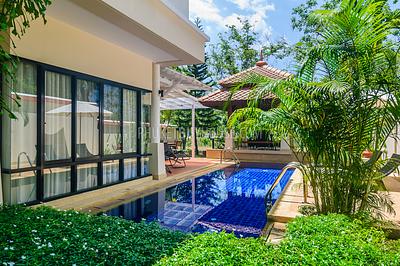BAN6010: Spacious Villa with Pool in Laguna area. Photo #11