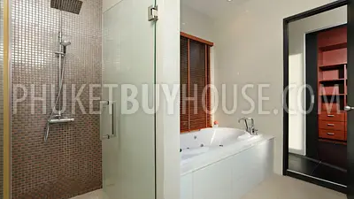 KAT6048: Luxury Townhouse with 3 Bedrooms in Kata Noi Beach. Photo #27