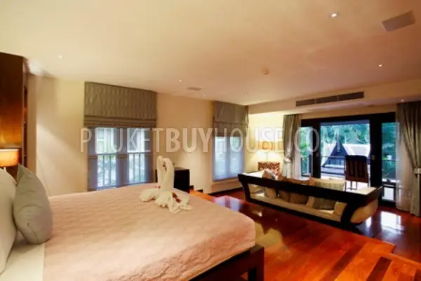 LAY6054: Beautiful Villa with tropical Garden. Photo #3