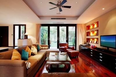 LAY6054: Beautiful Villa with tropical Garden. Photo #8