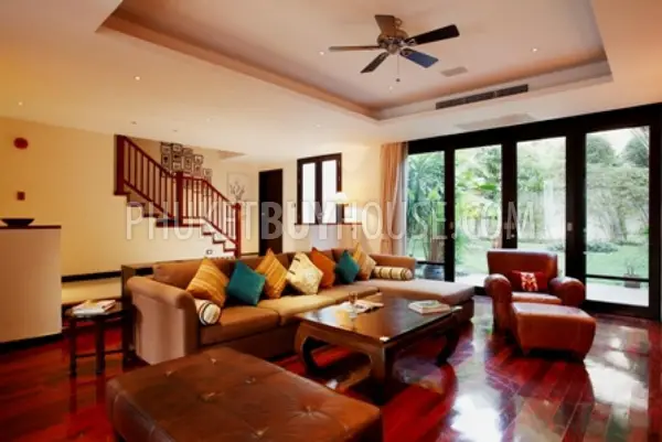 LAY6054: Beautiful Villa with tropical Garden. Photo #9