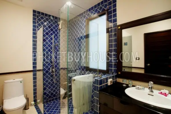 LAY6054: Beautiful Villa with tropical Garden. Photo #12