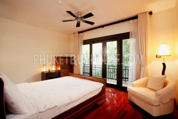 LAY6054: Beautiful Villa with tropical Garden. Photo #17