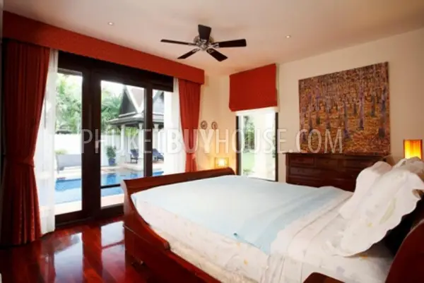 LAY6054: Beautiful Villa with tropical Garden. Photo #20