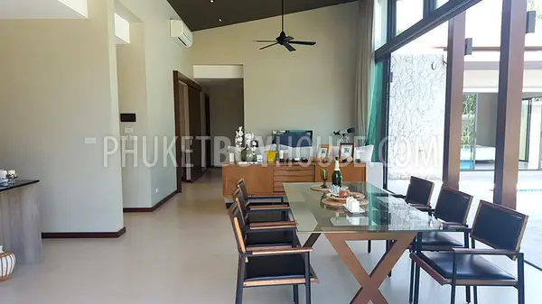 CHE6058: Modern style Villa with 3+1 Bedrooms in CherngTalay. Fotoğraf #19