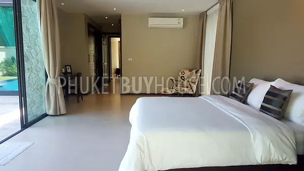 CHE6058: Modern style Villa with 3+1 Bedrooms in CherngTalay. Fotoğraf #22