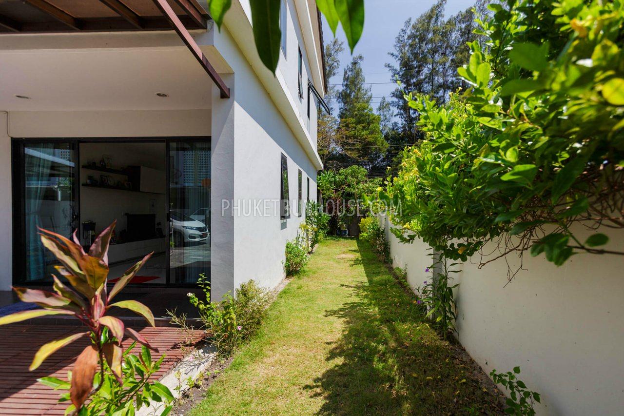 CHA6034: Modern Townhouse with 3 Bedroom in Chalong. Photo #2