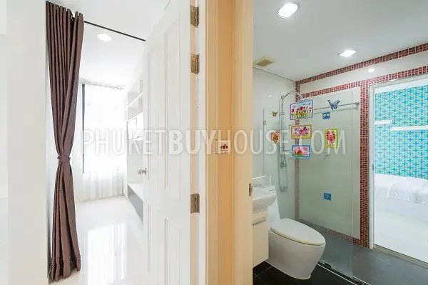 KAM6078: Rare 4-Bedroom Freehold Condo with Mountain & Pool Views near Kamala Beach. Photo #15