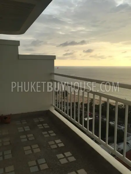 KAR6084: Spacious Penthouse with Amazing Sea view in Karon. Photo #2