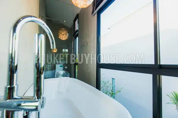 CHE6085: Modern 3 Bedroom Villa in Bang Tao. Fotoğraf #43
