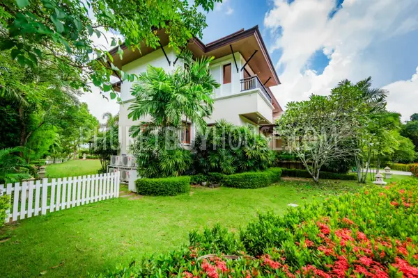 BAN6087: Beautiful Villa with Pool near Laguna area. Fotoğraf #25