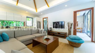RAW7017: 3 Bedroom Villa in Lively Rawai Area. Photo #1