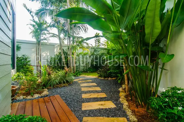 NAI6068: Luxury Villa for sale at a Bargain Price in prestigious residence in Naiharn. Photo #16
