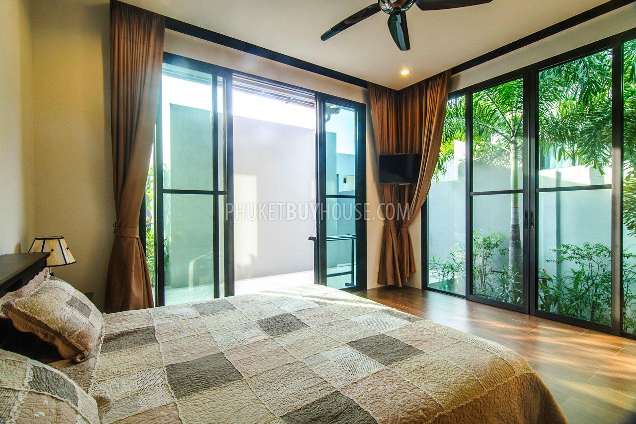 NAI6068: Luxury Villa for sale at a Bargain Price in prestigious residence in Naiharn. Photo #9