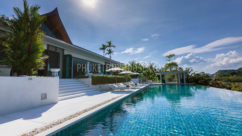 CAP6101: Luxury 6-bedroom Villa with a private Beach on its front and Panoramic Sea View  . Photo #2