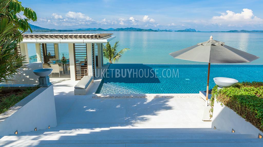 CAP6101: Luxury 6-bedroom Villa with a private Beach on its front and Panoramic Sea View  . Фото #10