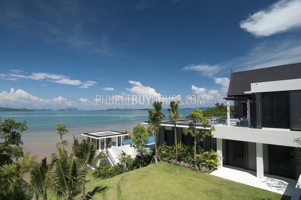 CAP6101: Luxury 6-bedroom Villa with a private Beach on its front and Panoramic Sea View  . Фото #18