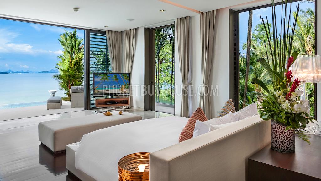 CAP6101: Luxury 6-bedroom Villa with a private Beach on its front and Panoramic Sea View  . Фото #20