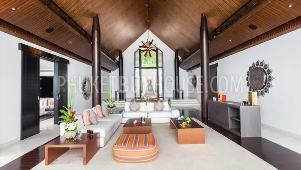 CAP6101: Luxury 6-bedroom Villa with a private Beach on its front and Panoramic Sea View
. Fotoğraf #27
