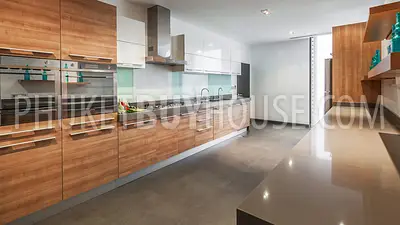 CAP6101: Luxury 6-bedroom Villa with a private Beach on its front and Panoramic Sea View  . Photo #30