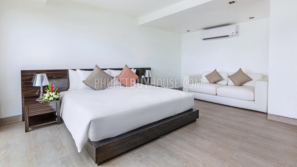 CAP6101: Luxury 6-bedroom Villa with a private Beach on its front and Panoramic Sea View  . Фото #39