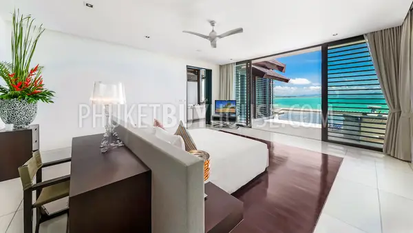 CAP6101: Luxury 6-bedroom Villa with a private Beach on its front and Panoramic Sea View
. Fotoğraf #44