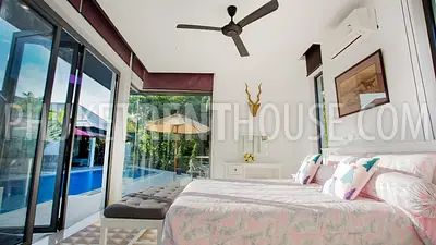 RAW21700: Modern pool villa in Rawai. Фото #1