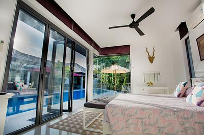 RAW21700: Modern pool villa in Rawai. Фото #15