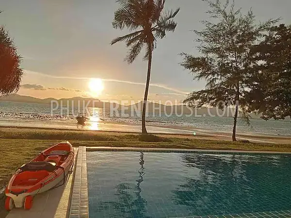 PAN21869: Beach front 4 bedroom villa. Fotoğraf #30