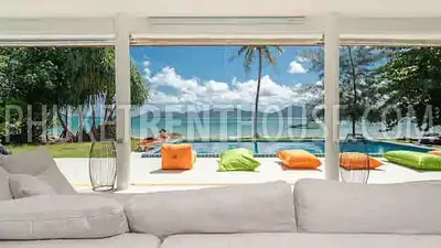 PAN21869: Beach front 4 bedroom villa. Photo #2