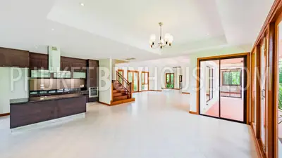 BAN6087: Beautiful Villa with Pool near Laguna area. Fotoğraf #59