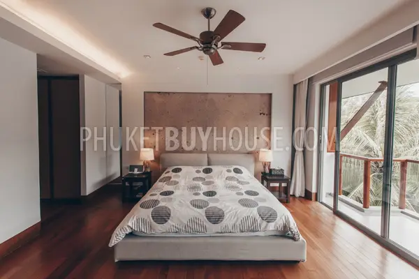 NAT6091: Beachfront Penthouse in Nai Thon. Photo #10