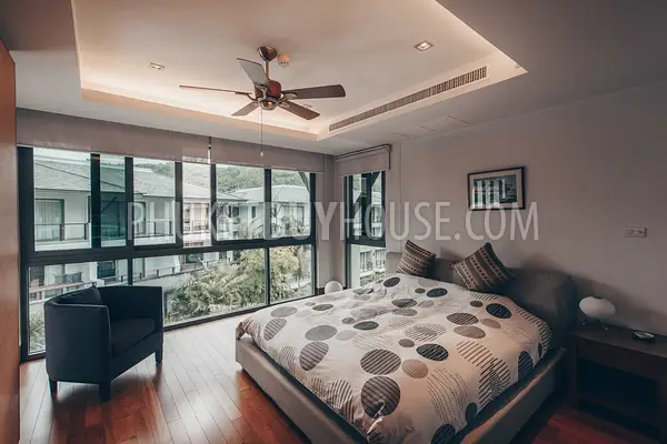 NAT6091: Beachfront Penthouse in Nai Thon. Photo #14