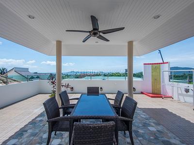 RAW6092: Beautiful 3 (up to 5) bedrooms Villa in Rawai with office and gym. Photo #24