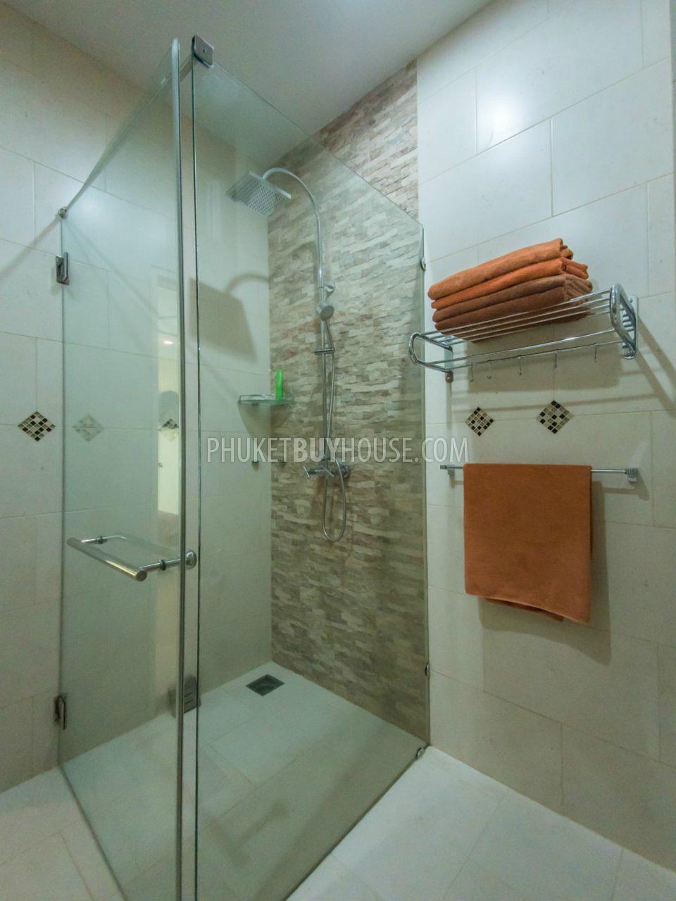 RAW6092: Beautiful 3 (up to 5) bedrooms Villa in Rawai with office and gym. Photo #28