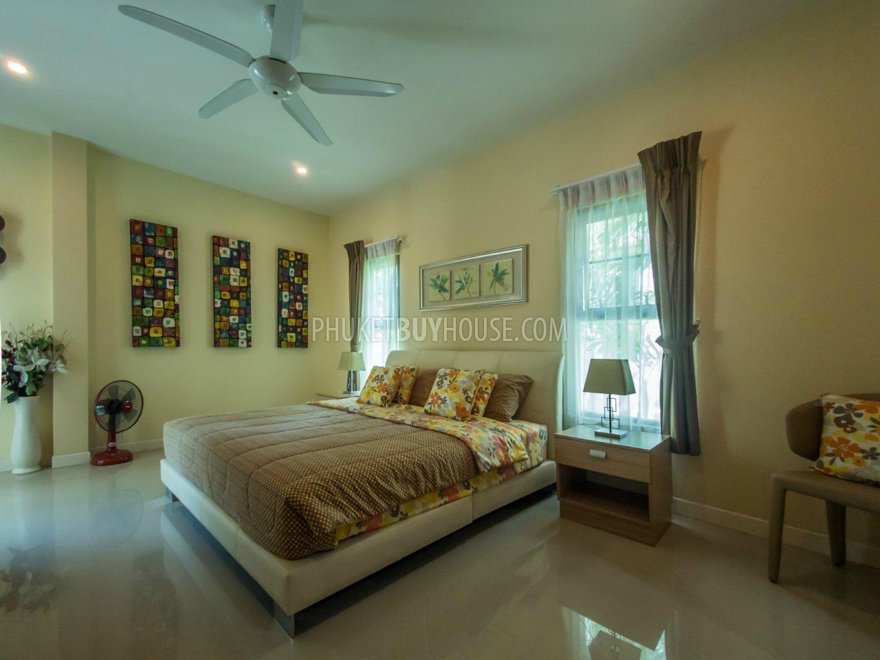 RAW6092: Beautiful 3 (up to 5) bedrooms Villa in Rawai with office and gym. Photo #29