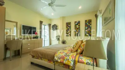 RAW6092: Beautiful 3 (up to 5) bedrooms Villa in Rawai with office and gym. Photo #31