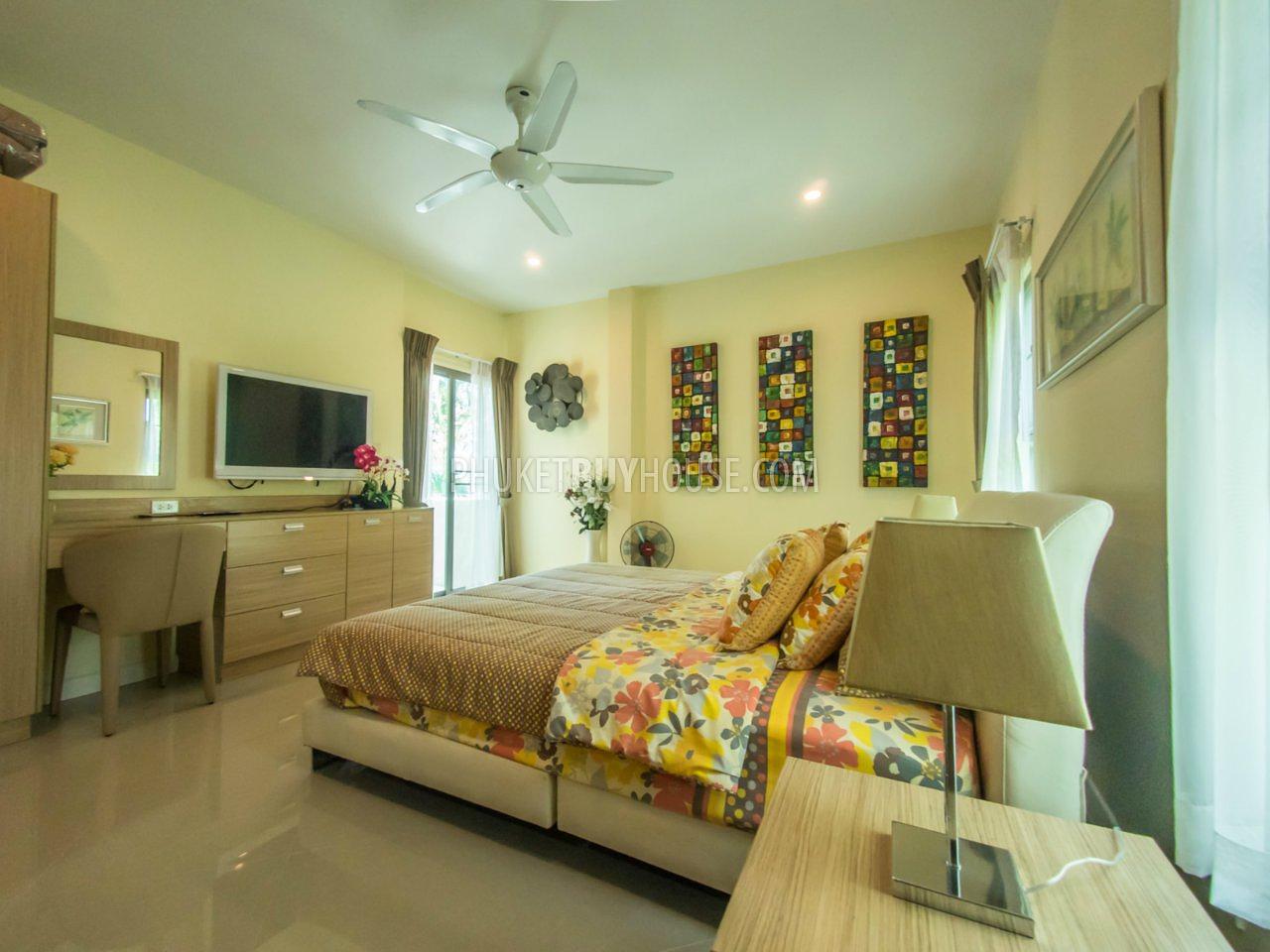 RAW6092: Beautiful 3 (up to 5) bedrooms Villa in Rawai with office and gym. Photo #31